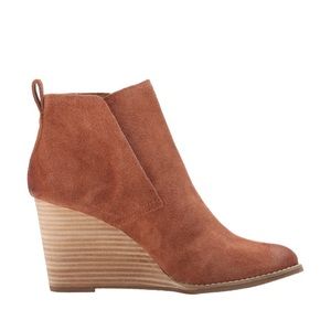 Lucky Brand Cognac Suede Yoniana Ankle Bootie